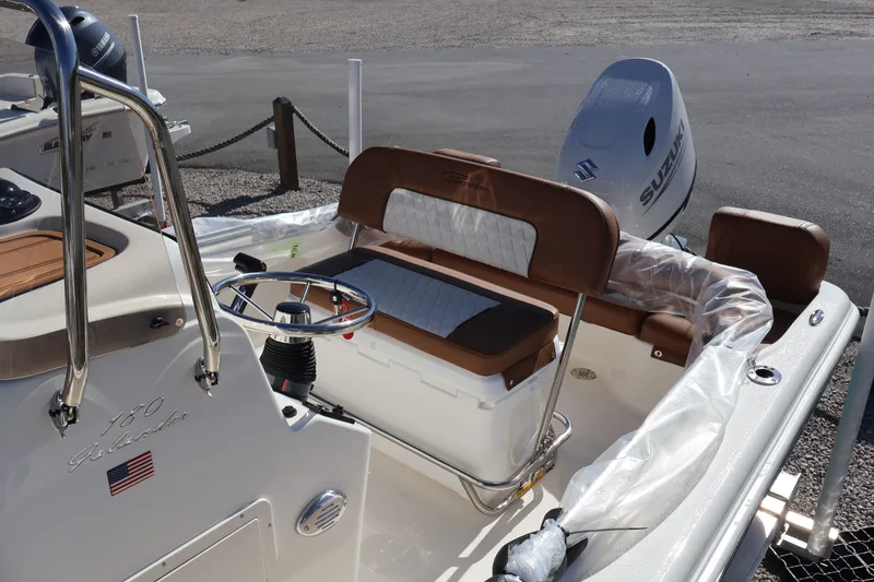 Slide: The Image of Pioneer 180 Islander 2026 - 13