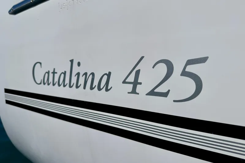 Slide: The Image of Close-up of 2020 Catalina 425 model name on boat hull. - 4