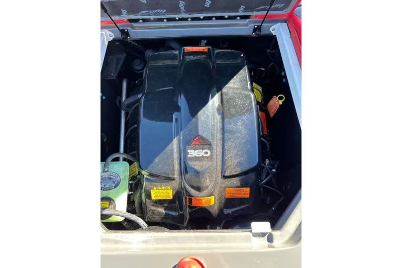 Slide: The Image of 2018 Tigé R20 boat engine compartment with 360 horsepower engine. - 31