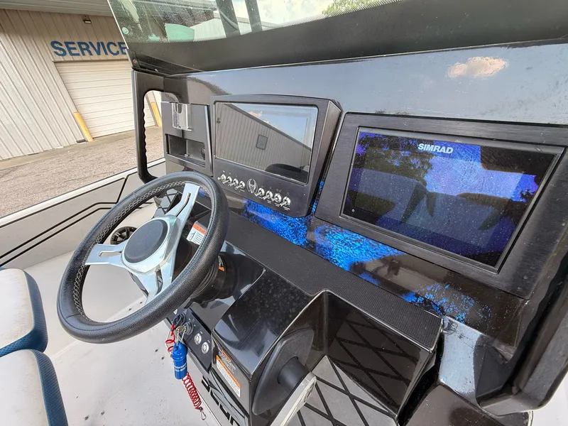 Slide: The Image of Scarab 255 Open ID 2018 - 10