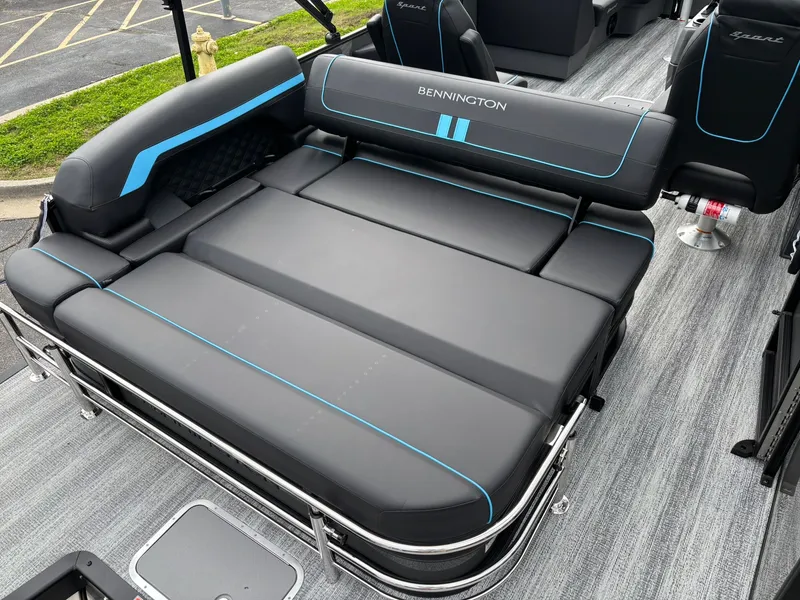 Slide: The Image of Bennington 22 SSB Sport 2026 - 13