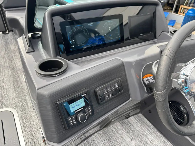 Slide: The Image of Bennington 22 SSB Sport 2026 - 17