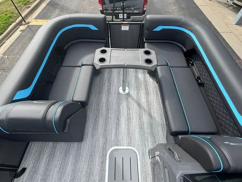 Slide: The Image of Bennington 22 SSB Sport 2026 - 27