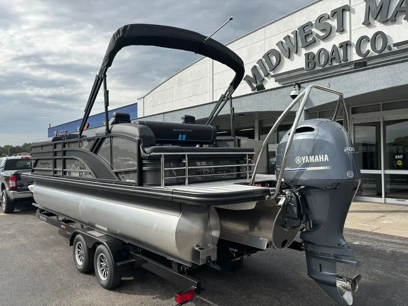 Slide: The Image of Bennington 22 SSB Sport 2026 - 32