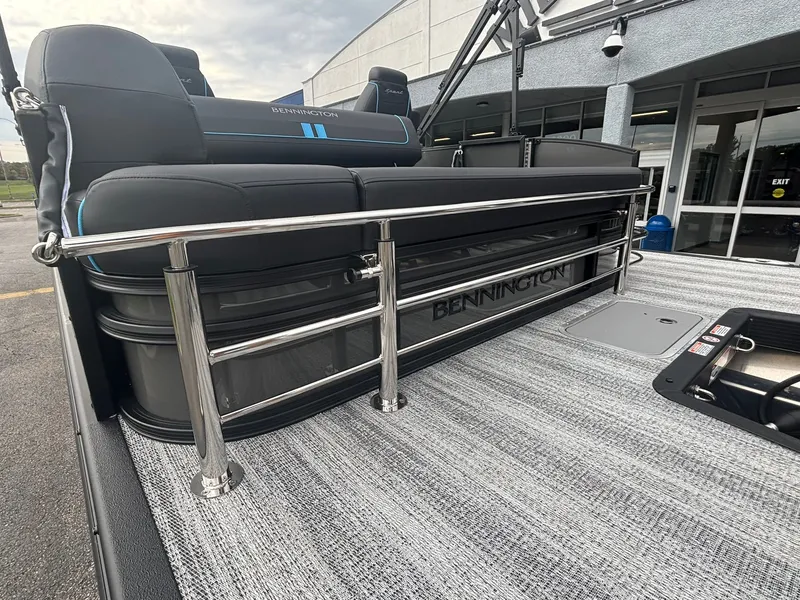 Slide: The Image of Bennington 22 SSB Sport 2026 - 8