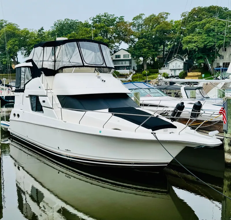 The Image of Silverton 392 Motor Yacht 1998 - 0