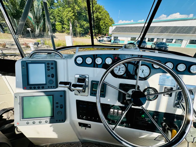 Slide: The Image of Silverton 392 Motor Yacht 1998 - 5