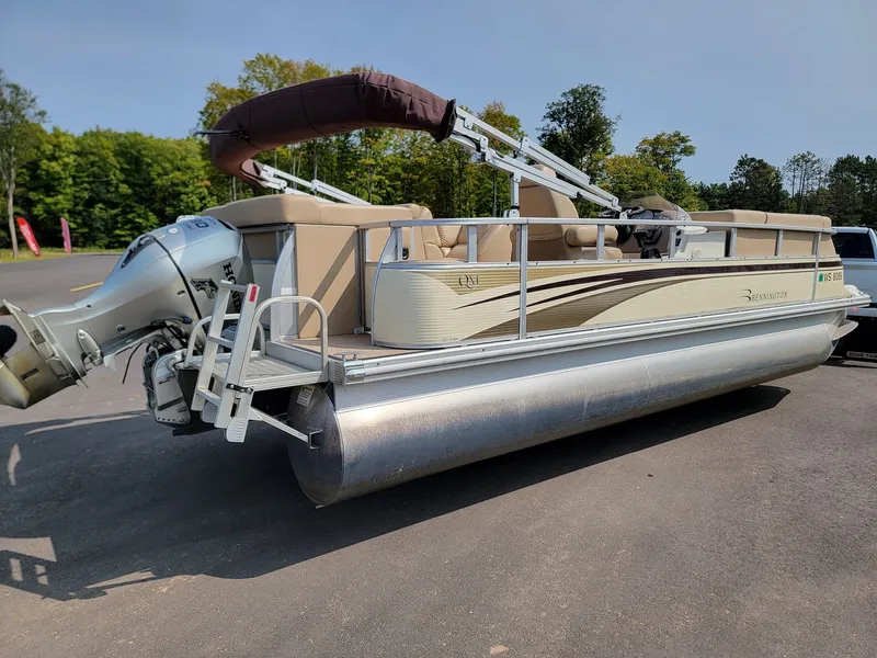 Slide: The Image of Bennington 2275QXi 2007 - 4