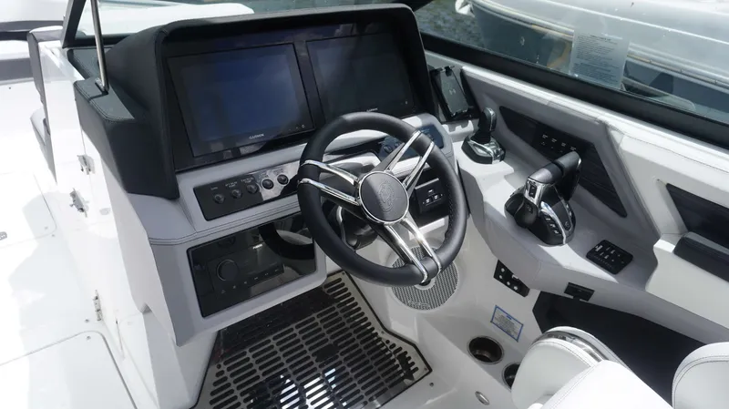 Slide: The Image of Cobalt R8 2023 - 14