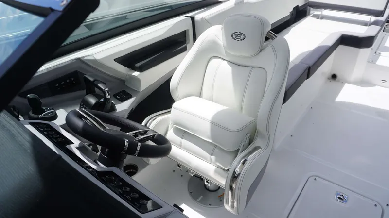 Slide: The Image of Cobalt R8 2023 - 9