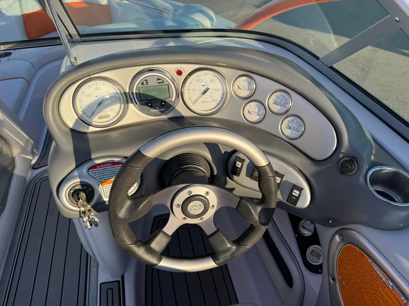 Slide: The Image of Nautique SV211 2007 - 29