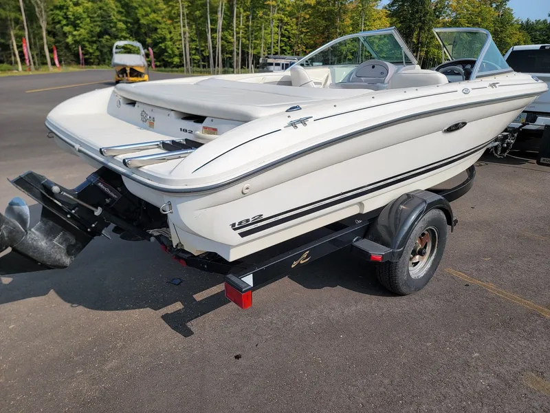 Slide: The Image of Sea Ray 182 Bow Rider 2001 - 2