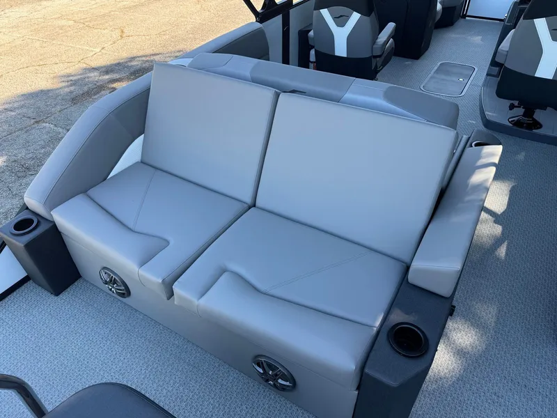 Slide: The Image of Evotti 523CS 2026 - 11