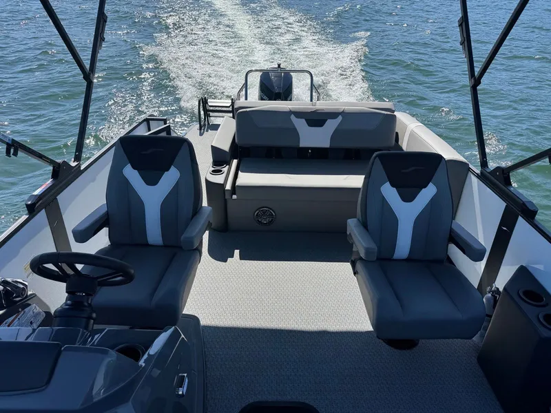 Slide: The Image of Evotti 523CS 2026 - 18