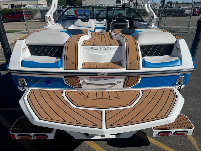 Slide: The Image of Nautique Super Air Nautique GS20 2019 - 6
