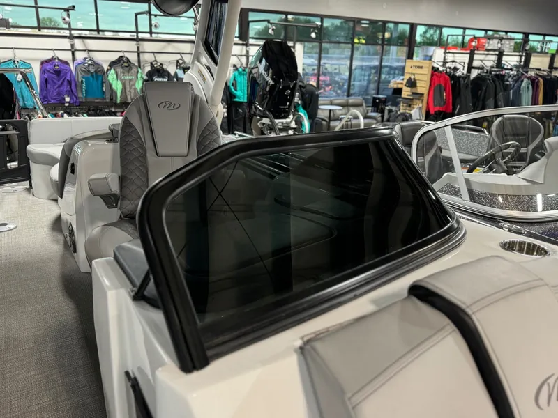 Slide: The Image of Manitou LX 25 RFXW 2025 - 15