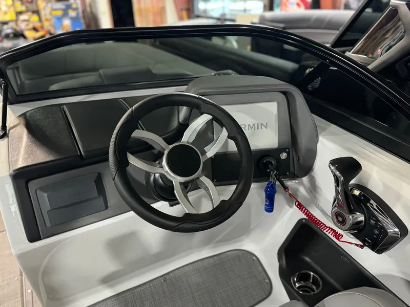 Slide: The Image of Manitou LX 25 RFXW 2025 - 16