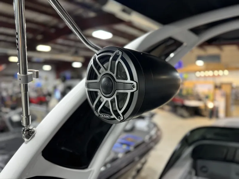 Slide: The Image of Manitou LX 25 RFXW 2025 - 22