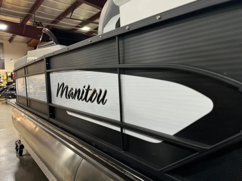 Slide: The Image of Manitou LX 25 RFXW 2025 - 5