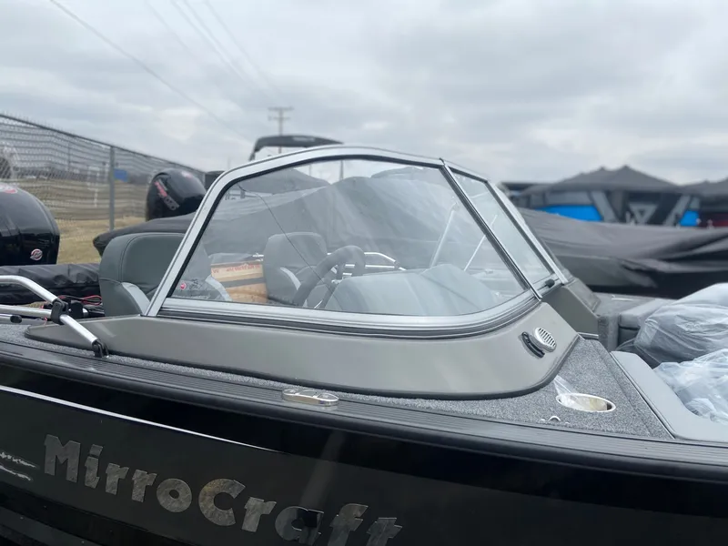 Slide: The Image of MirroCraft 2023 Dual Impact 17' 2023 - 3