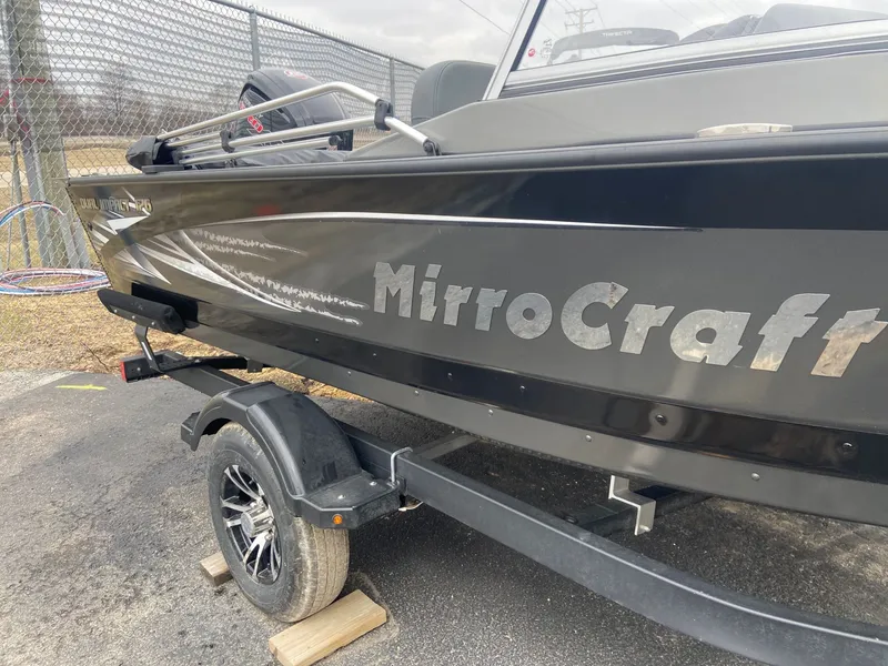 Slide: The Image of MirroCraft 2023 Dual Impact 17' 2023 - 4