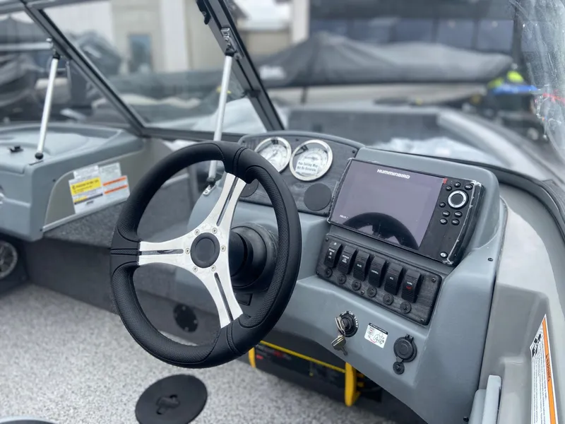 Slide: The Image of MirroCraft 2023 Dual Impact 17' 2023 - 9