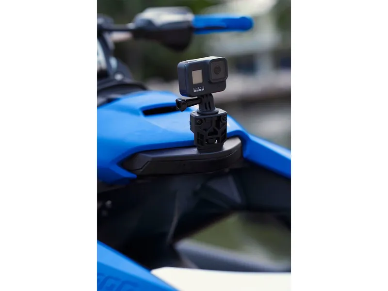 Slide: The Image of Sea-Doo Spark for 3 90 hp Convenience package with iBR and audio in option 2025 - 19