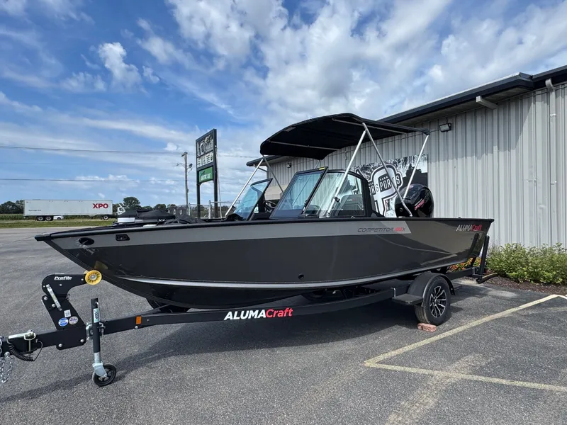 Slide: The Image of Alumacraft Competitor 185X Sport 2025 - 2