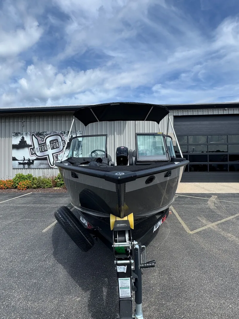 Slide: The Image of Alumacraft Competitor 185X Sport 2025 - 3