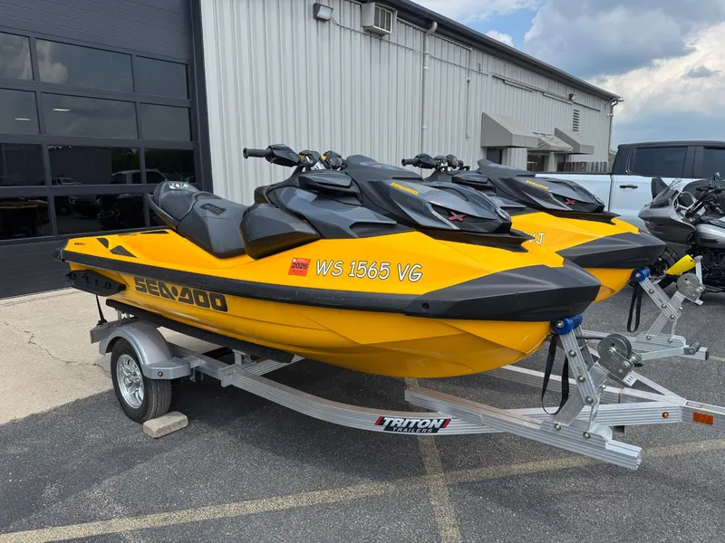 The Image of Sea-Doo RXP-X 300 Tech Package 2022 - 1