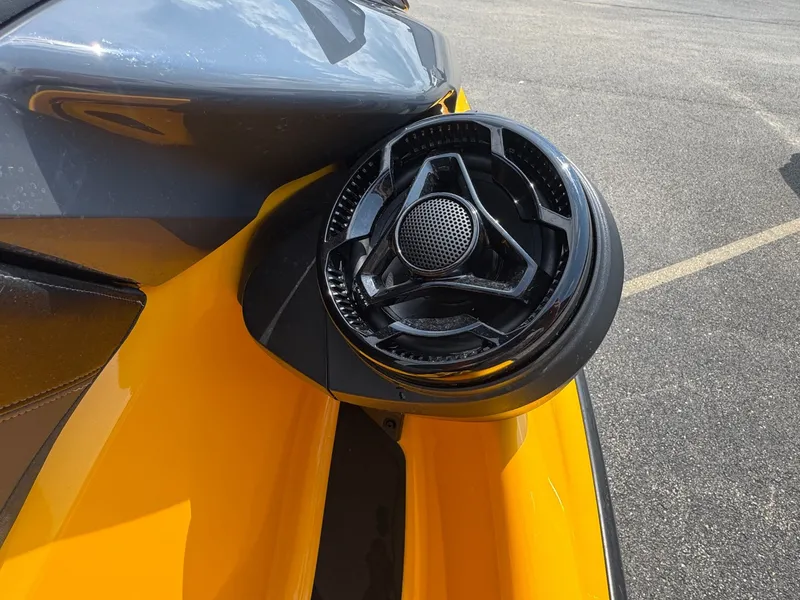 Slide: The Image of Sea-Doo RXP-X 300 Tech Package 2022 - 7