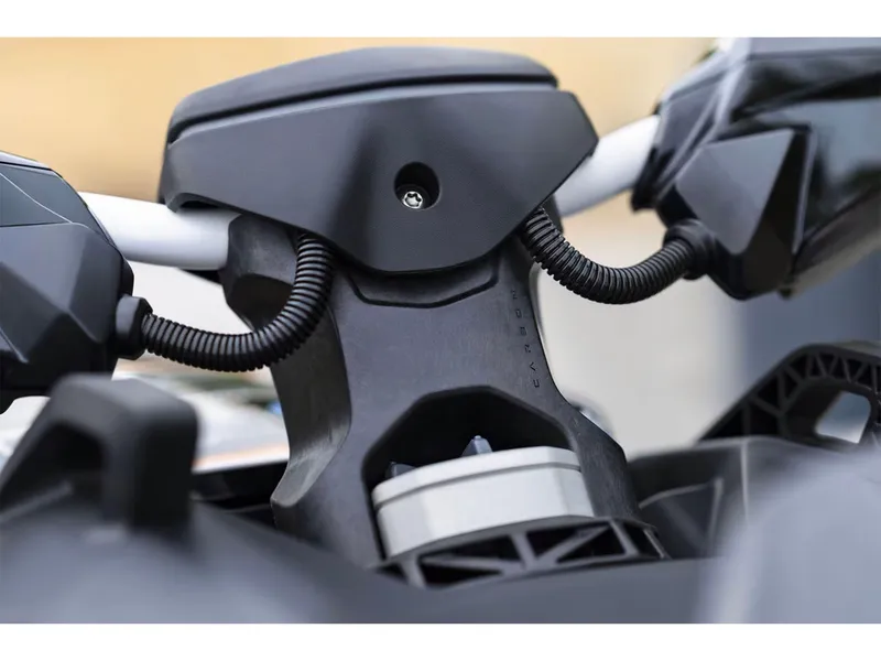 Slide: The Image of Sea-Doo RXP-X 325 Tech Package 2025 - 18