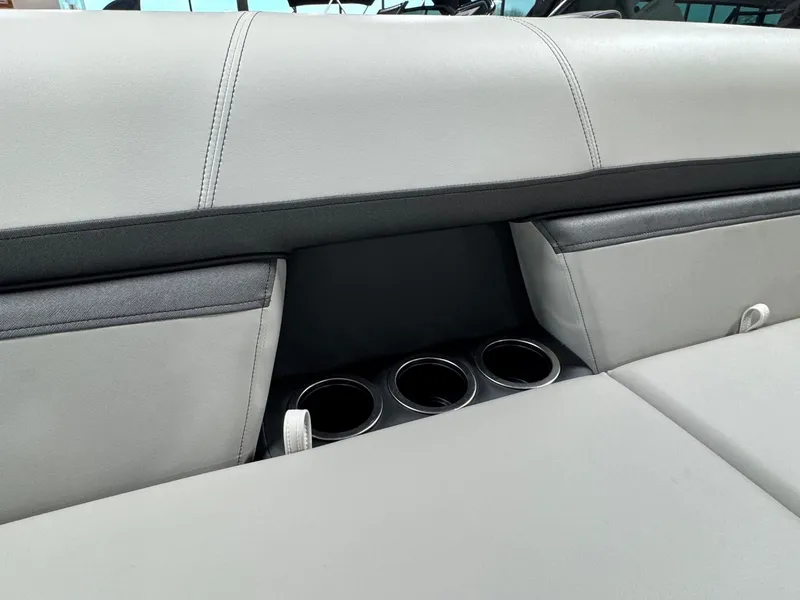 Slide: The Image of Montego Bay ST8524-BR-DELUXE 2025 - 6