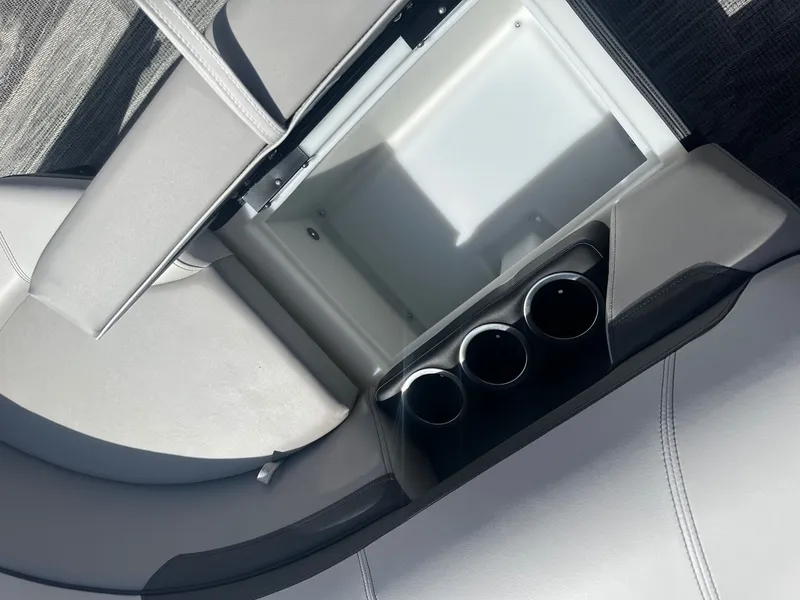 Slide: The Image of Montego Bay ST8520-2H-DELUXE 2025 - 10