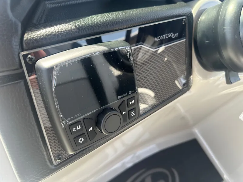 Slide: The Image of Montego Bay ST8520-2H-DELUXE 2025 - 14