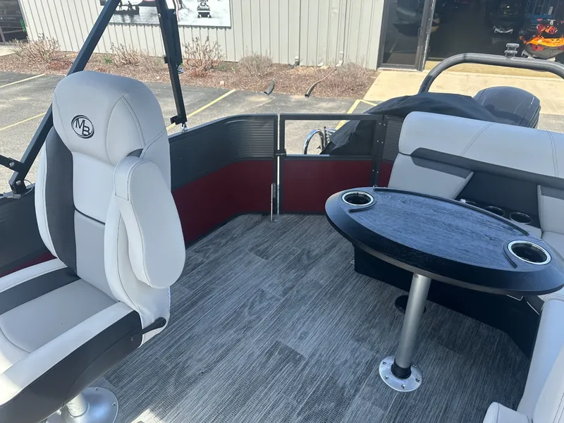 Slide: The Image of Montego Bay ST8520-2H-DELUXE 2025 - 17