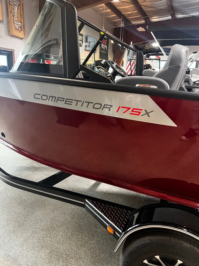 Slide: The Image of Alumacraft Competitor 175X Sport 2025 - 4