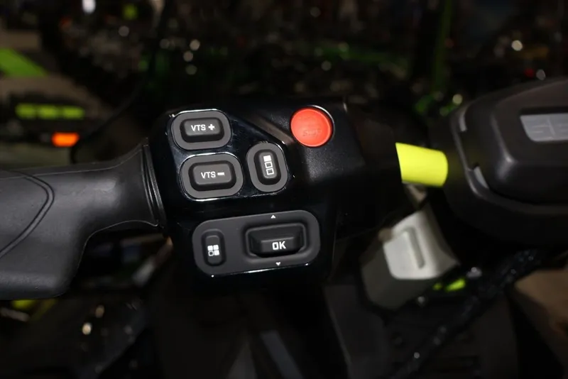 Slide: The Image of Sea-Doo Explorer Pro 230 2026 - 10