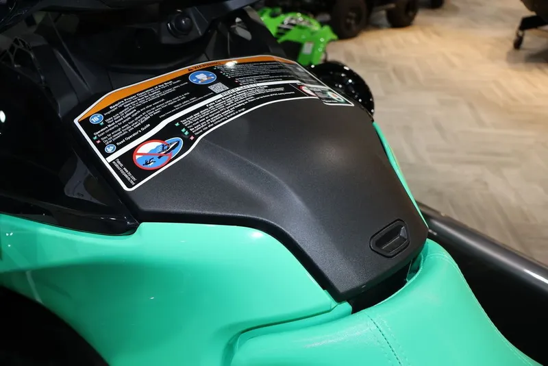 Slide: The Image of Sea-Doo GTI SE 170 2026 - 16