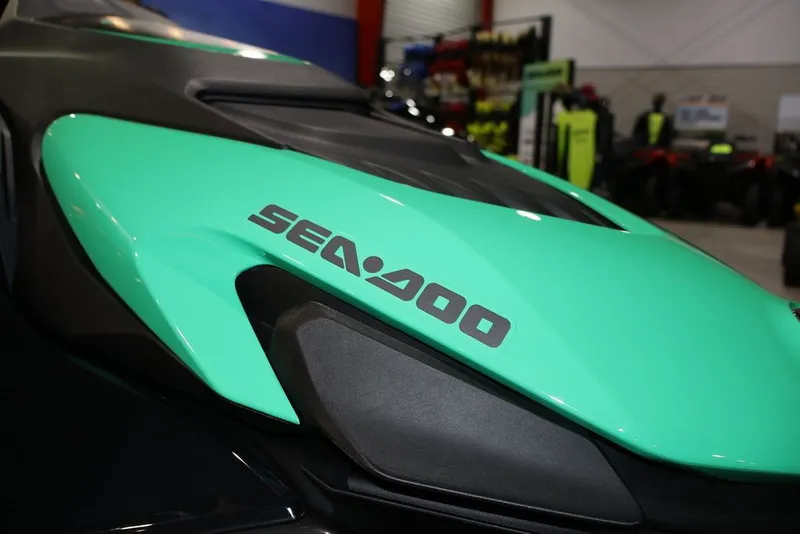 Slide: The Image of Sea-Doo GTI SE 170 2026 - 6