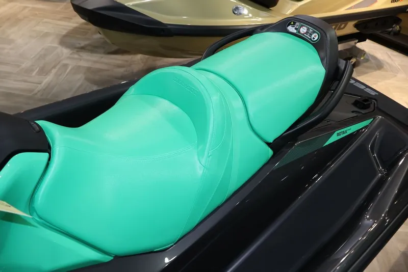 Slide: The Image of Sea-Doo GTI SE 170 2026 - 9