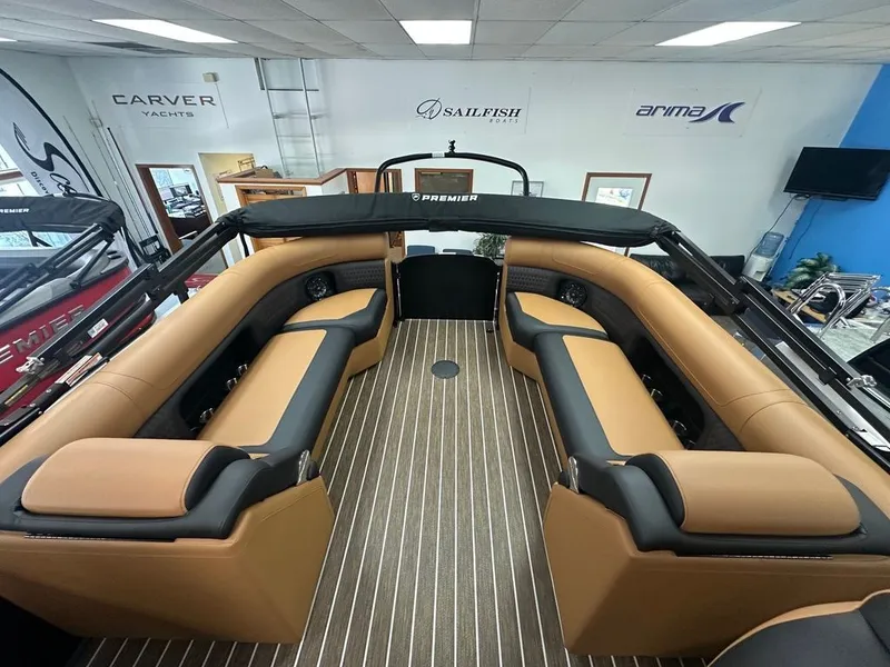 Slide: The Image of Premier Solaris RF 230 DL 2026 - 3