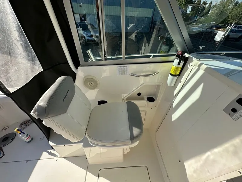 Slide: The Image of Striper 2101 Walkaround 2014 - 6