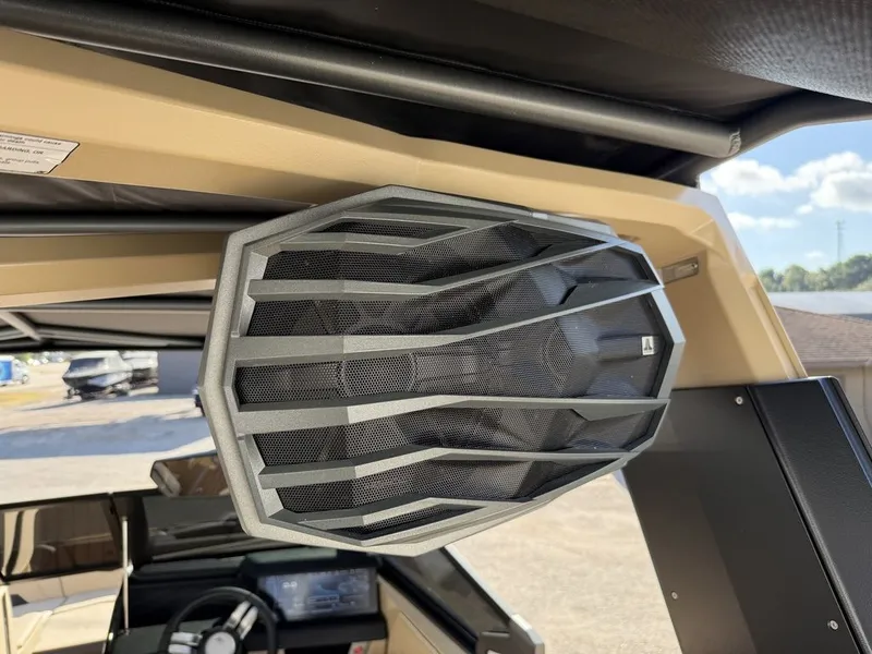 Slide: The Image of Nautique Super Air Nautique G23 2026 - 10