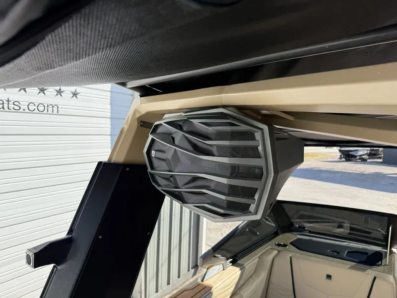 Slide: The Image of Nautique Super Air Nautique G23 2026 - 11