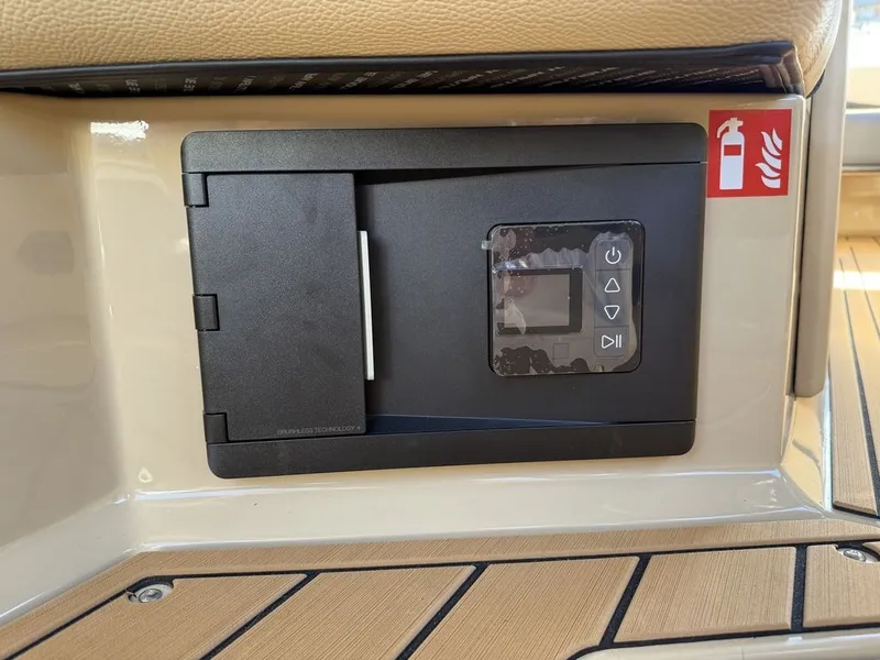 Slide: The Image of Nautique Super Air Nautique G23 2026 - 16