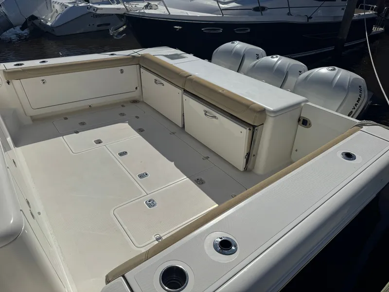 Slide: The Image of Pursuit 385OS 2020 - 17