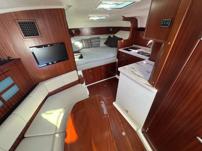 Slide: The Image of Pursuit 385OS 2020 - 32