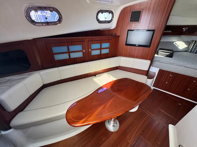 Slide: The Image of Pursuit 385OS 2020 - 34