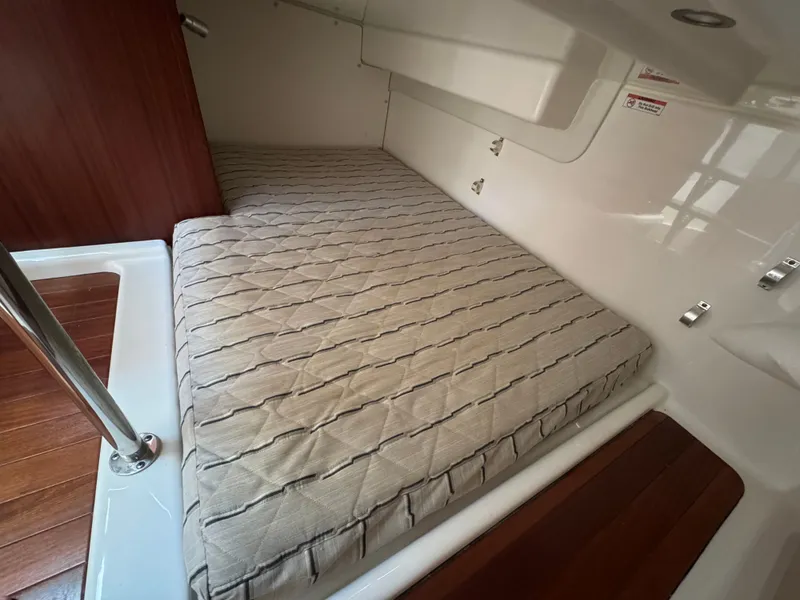 Slide: The Image of Pursuit 385OS 2020 - 35